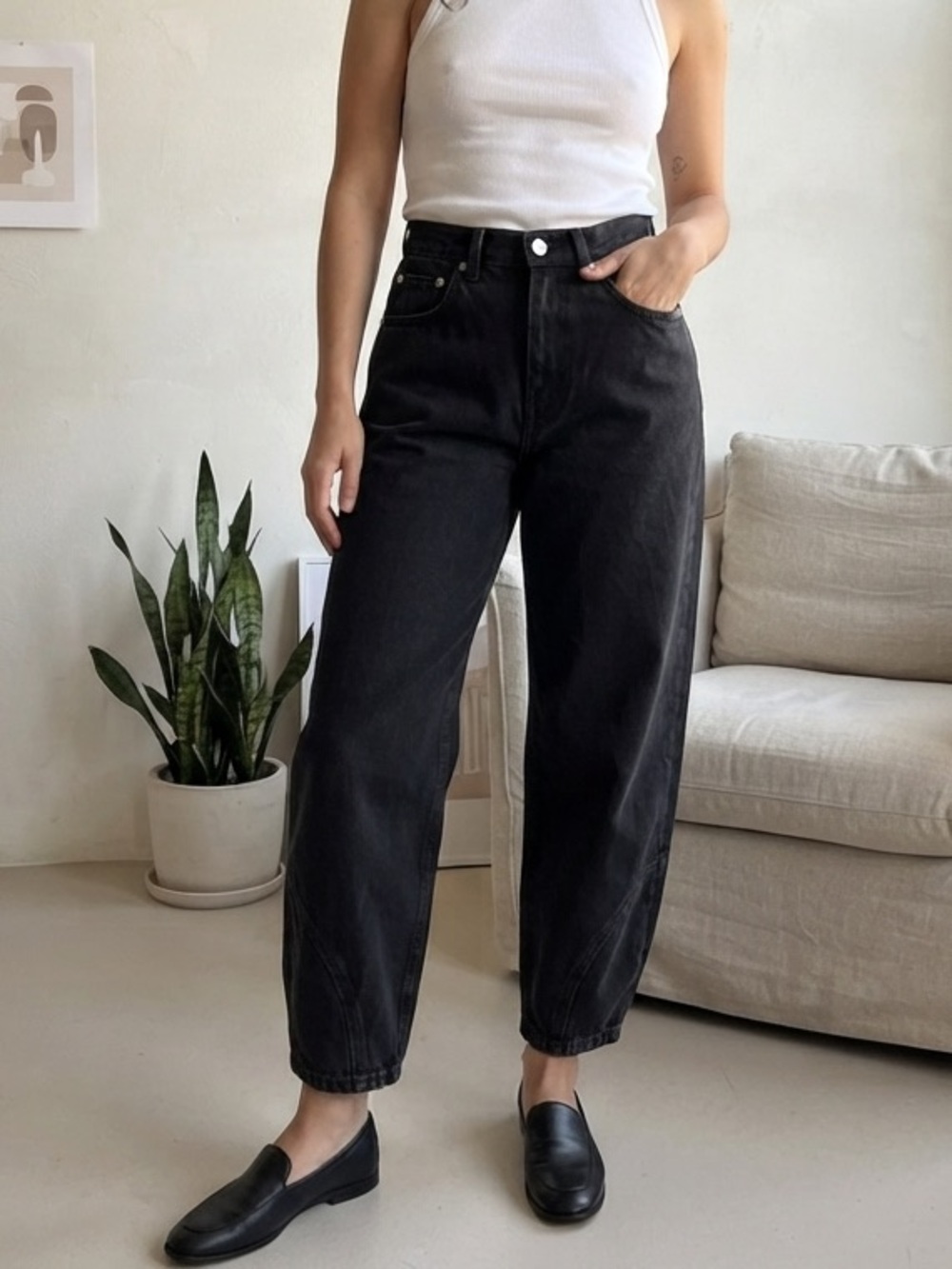 KOTN Sz 26 Black Denim Mom Relaxed Balloon Jeans